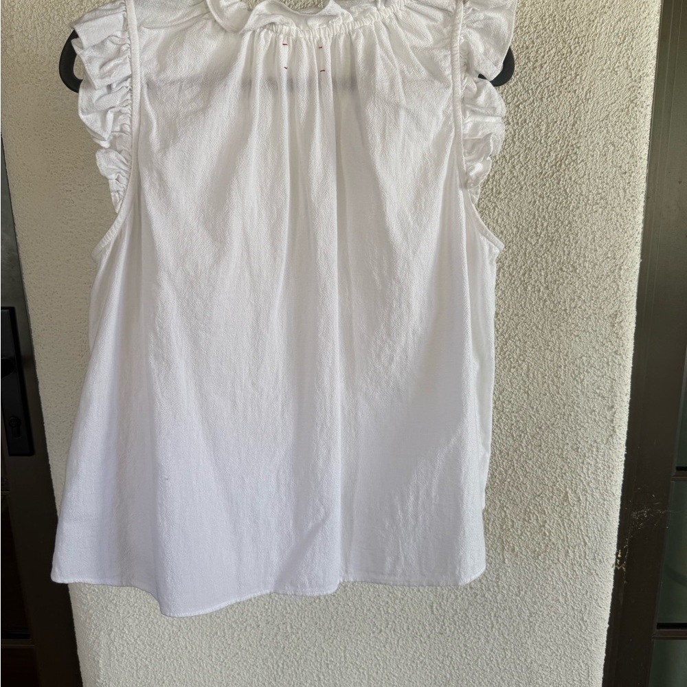 Rare XiRENA Elyza top. Sz L. White Ruffled Blouse with Embroidered Trim - Picture 6 of 8